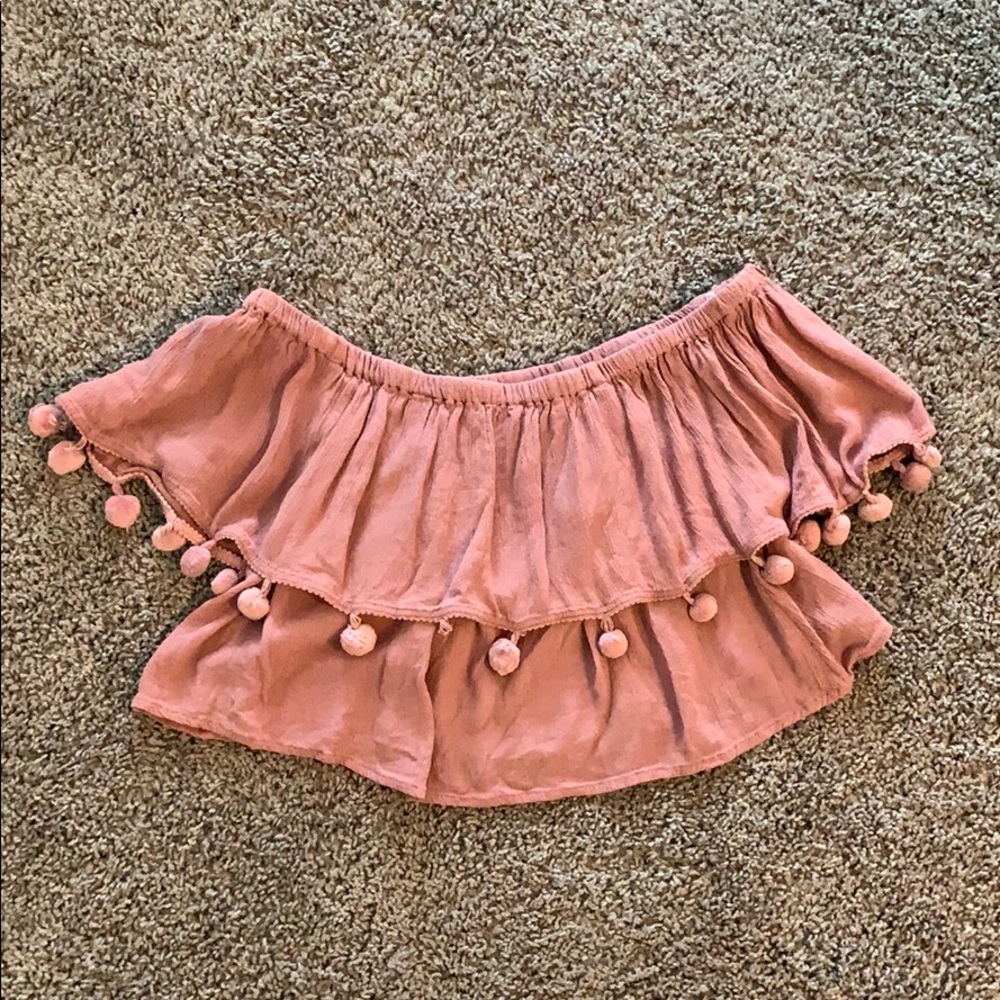🌸 OFF SHOULDER TOP 🌸